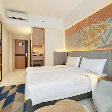 Aston Inn Pantai Losari Makassar Exterior photo
