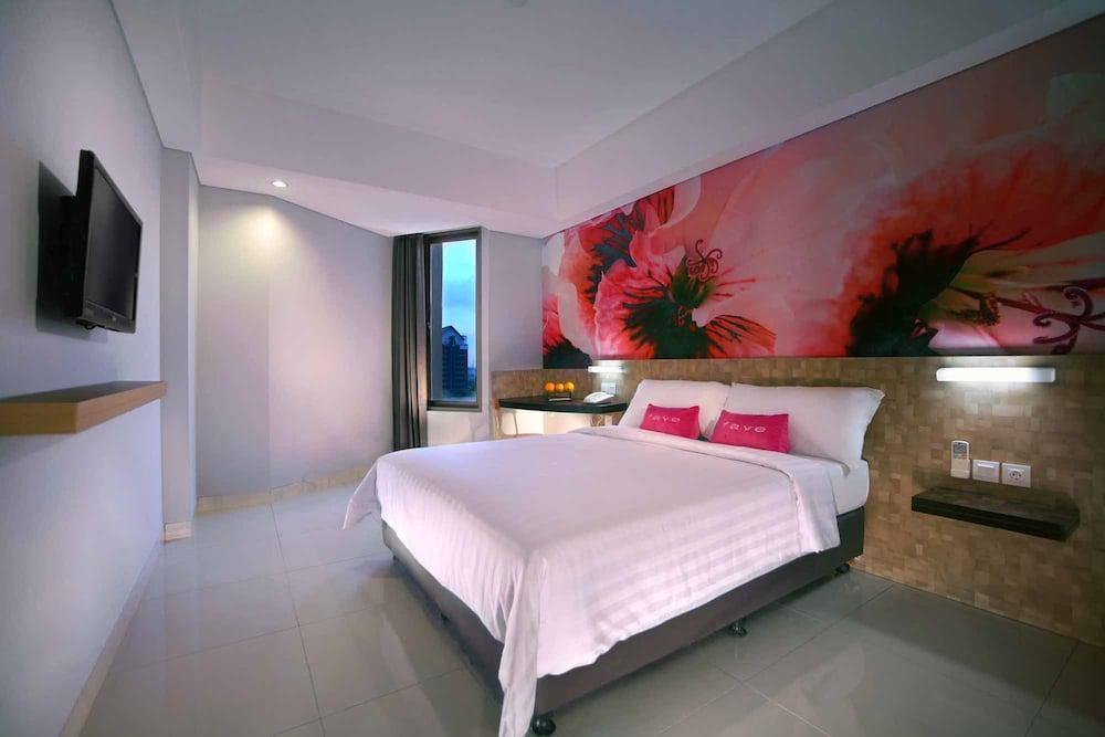 Hotel Aston Pantai Losari