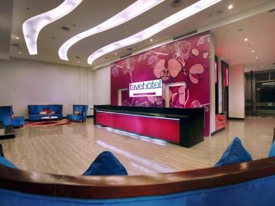 Aston Pantai Losari Hotel