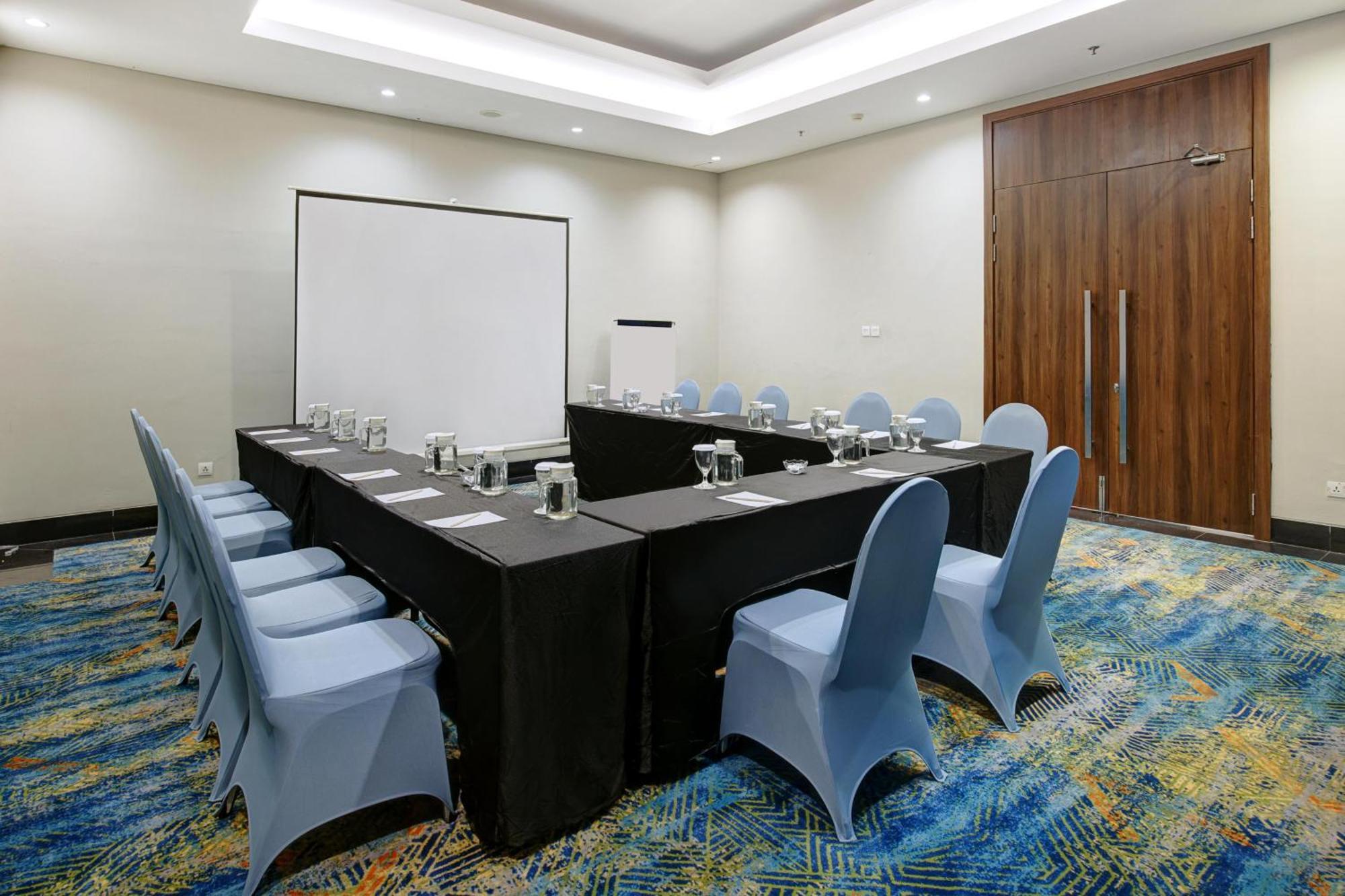 Aston Pantai Losari 3* Makassar