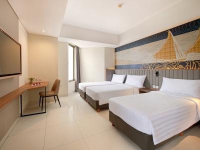Hotel Aston Pantai Losari 3*