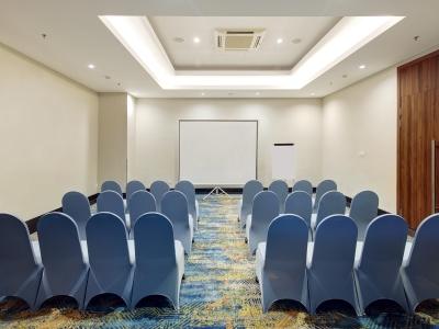Aston Pantai Losari Hotel 3*
