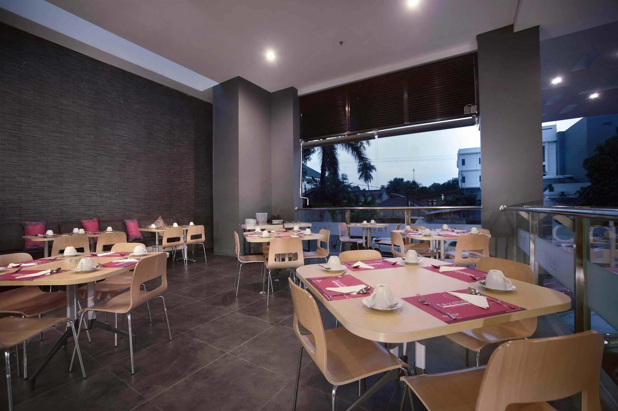 Aston Pantai Losari