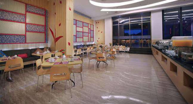 Hotel Aston Pantai Losari Makassar